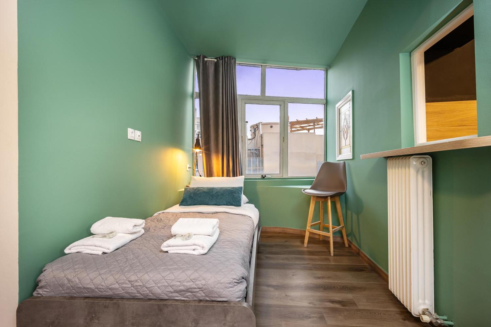 Karma Athens Aparthotel Exterior photo